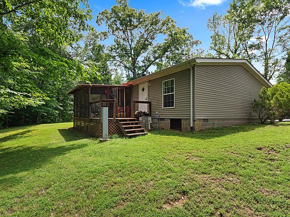3rd image of 75 Walnut Dr