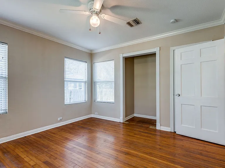 206 Chevy Chase Dr — Photo 20