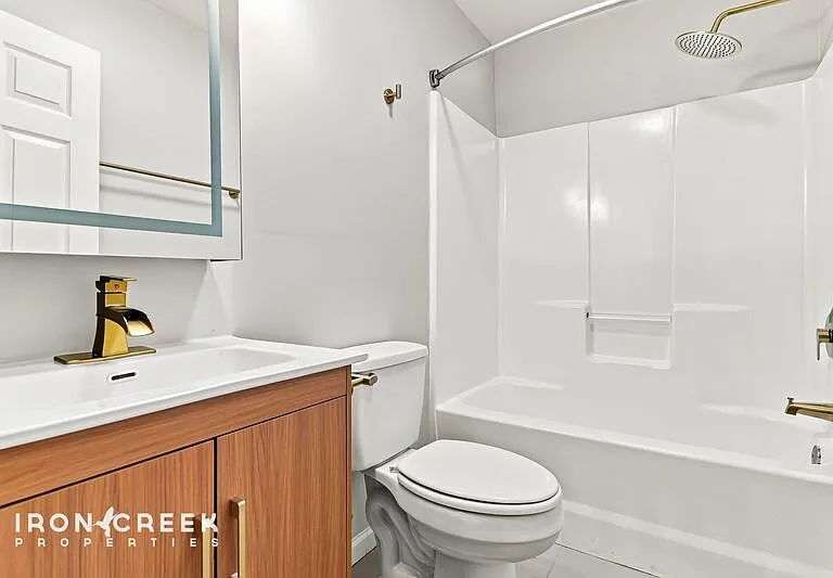 160 State St #110 — Photo 16
