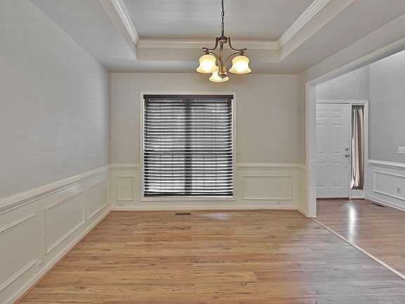 3rd image of 1461 Adair Hill Ct