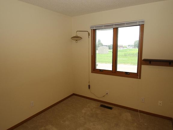4th image of 1936 23rd St