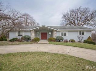 500 Highview Rdg, Washburn, IL 61570