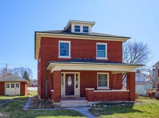 41 N 2nd St, Mount Wolf, PA 17347