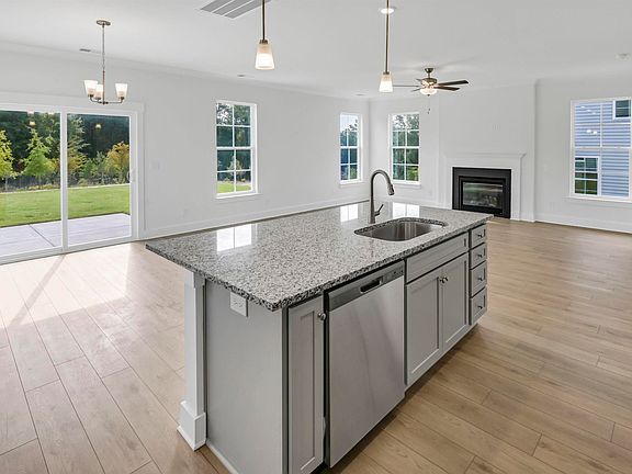 5th image of 509 Frosty Ln