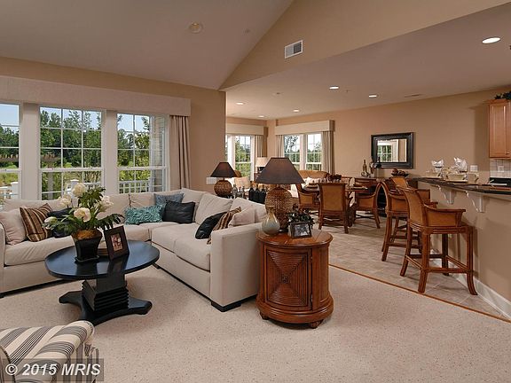3rd image of 279 Long Point Dr