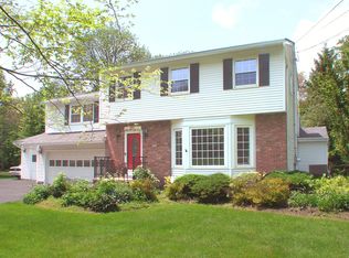 9094 Walton, sagamore hills, OH 44067