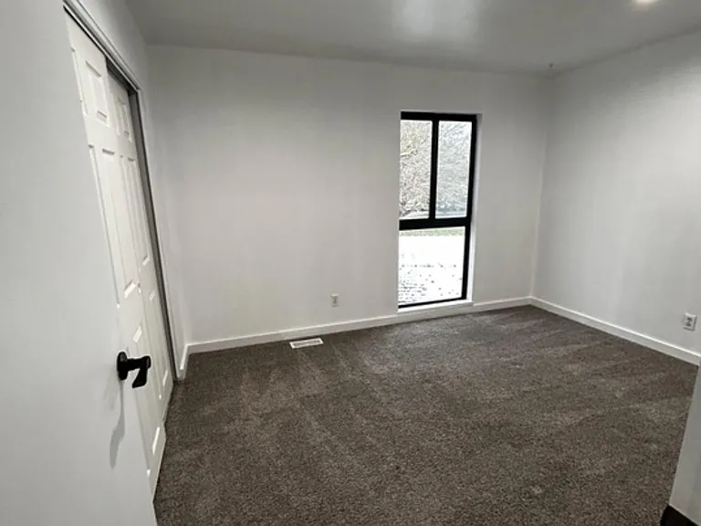 5268 S Rome Beauty Park — Photo 9
