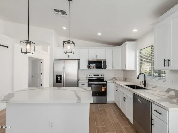 1868 E KACHINA Drive, Casa Grande, AZ 85122