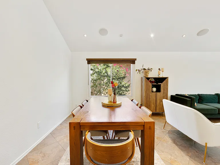 4704 E Weaver Rd — Photo 30