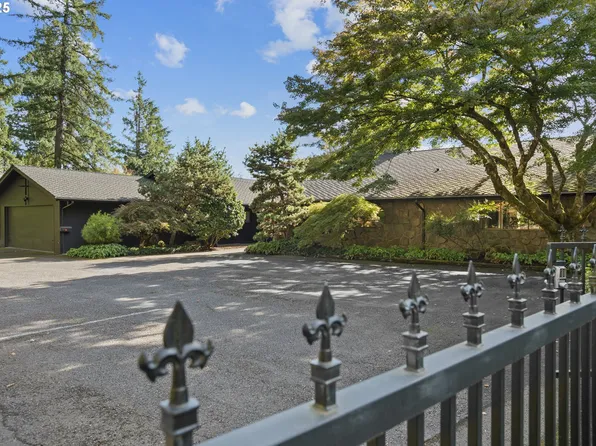 3450 SW 44th Ave, Portland, OR 97221