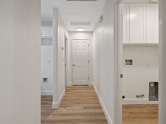 3rd image of 3835 E Oak Ave