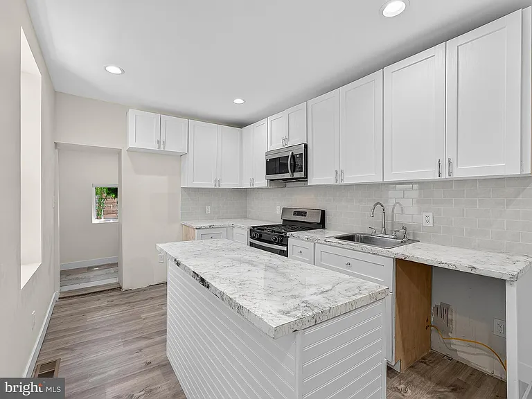 3020 Euclid Ave — Photo 7