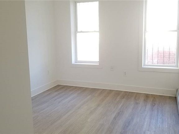 5th image of 104-25 164th St