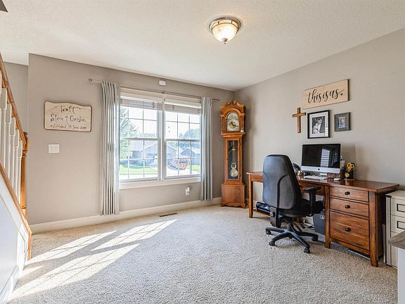 2nd image of 7001 Cresthill Dr