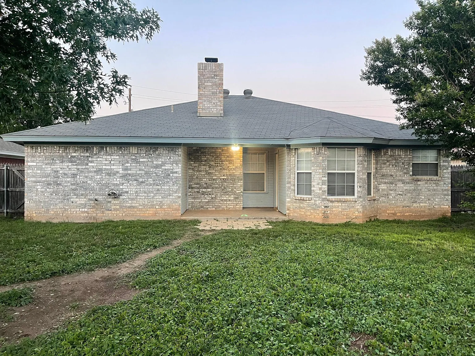 2642 Bishop Rd — Photo 2