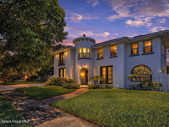 2nd image of 130 Valencia Rd