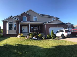 916 W 3150 S, Syracuse, UT 84075