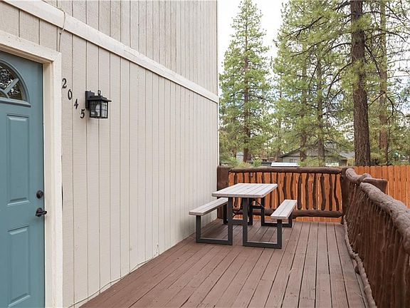 2nd image of 2045 Manzanita Ln