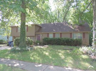 3019 Tomahawk Dr, Lawrence, KS 66049