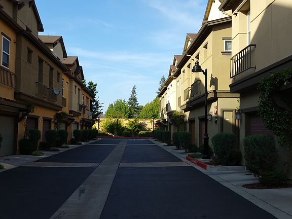 4th image of 25450 Huntwood Ave