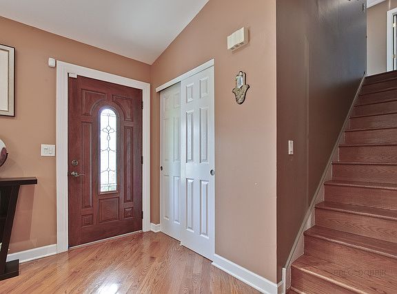 4th image of 136 W Harbor Dr