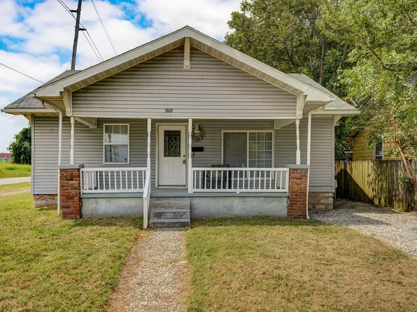 1861 N Benton Avenue, Springfield, MO 65803