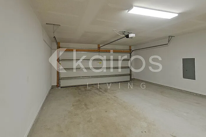 124 Yardley Ct — Photo 24