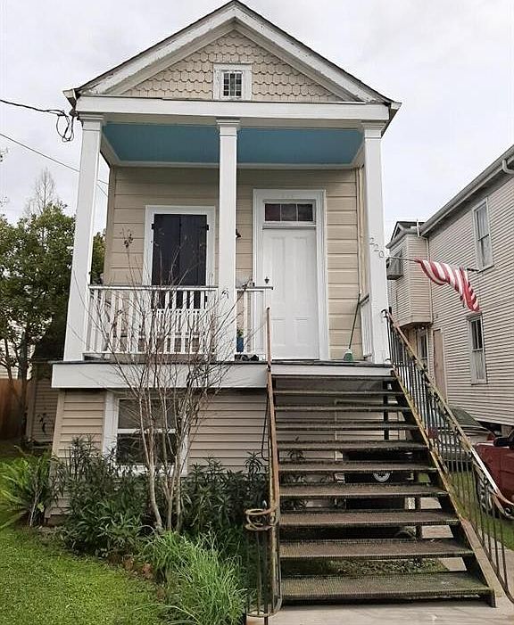 1st image of 220 S Cortez St