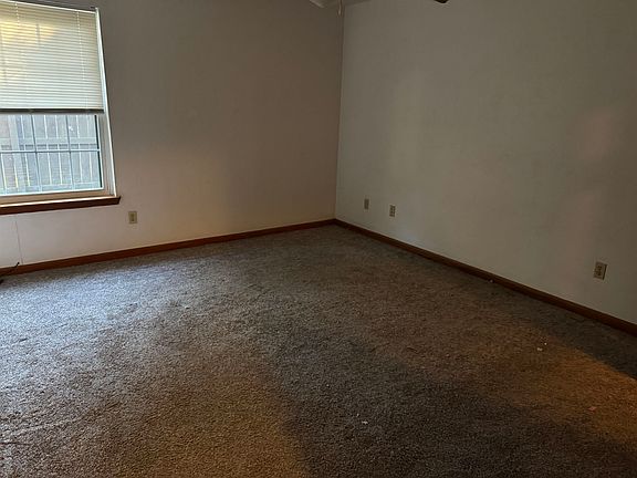4th image of 2290 Hartsfield Way