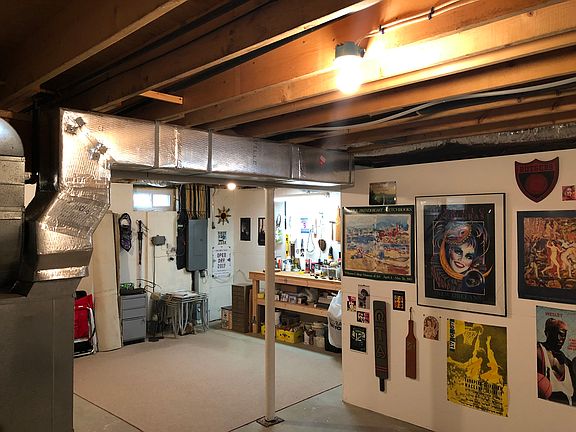 Workroom,walk n cedar closet
