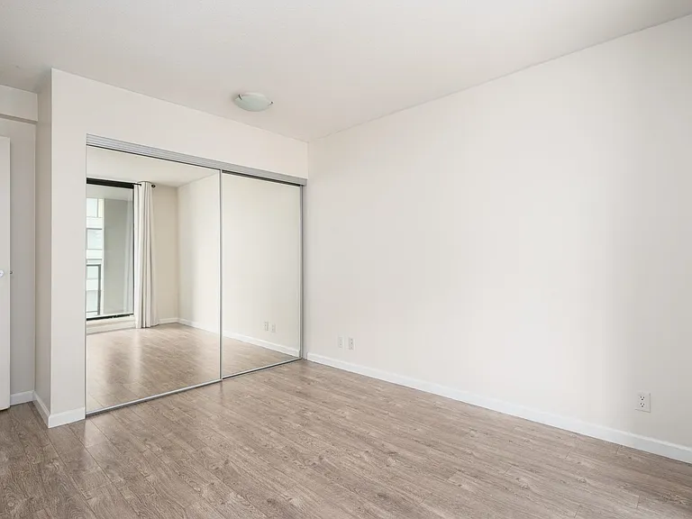 7831 Westminster Hwy #804 — Photo 8