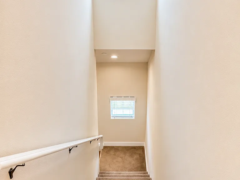 719 S Stoneman Ave #A — Photo 22