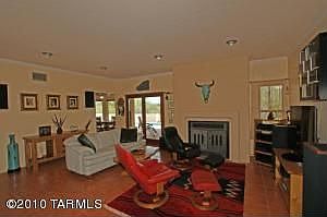 2nd image of 8120 N Placita Sur Oeste