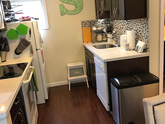 5th image of 6519 4th Ave NE APT 6