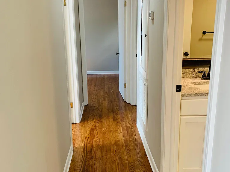 501 Frances St — Photo 11