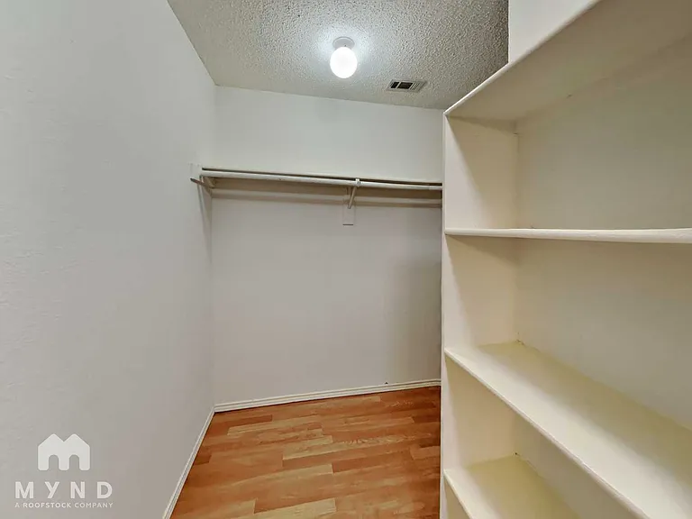 3205 Meadowview Dr — Photo 17