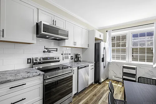 3 Pearl St #A Photo 1