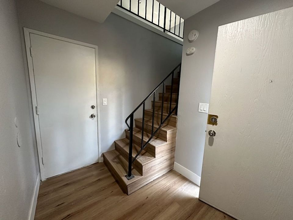 RV T 1708 1708 Fairfield Ct Ontario, CA Zillow Apartments for