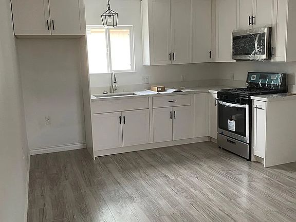 2nd image of 226 W Maitland St #B