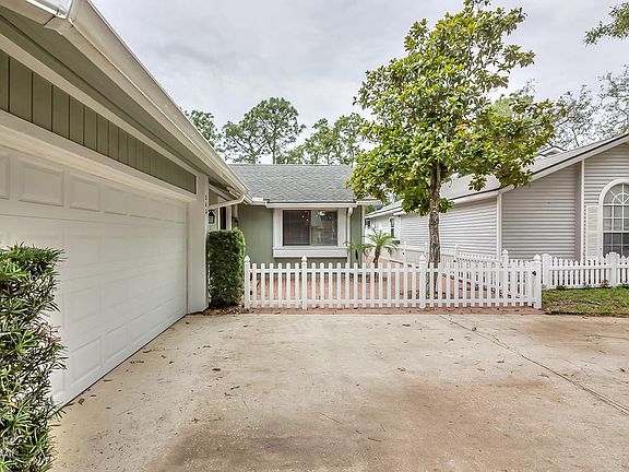 3rd image of 265 Amberwood Ct