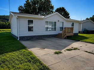 6104 Woodruff Dr, House Springs, MO 63051