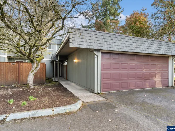 1500 Norkenzie Rd APT 4, Eugene, OR 97401