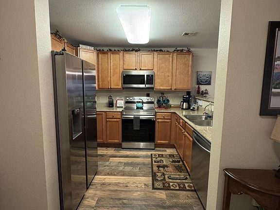 2nd image of 124 Plaza Dr #5207
