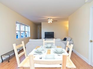 534 Park Ave, Portsmouth, RI 02871