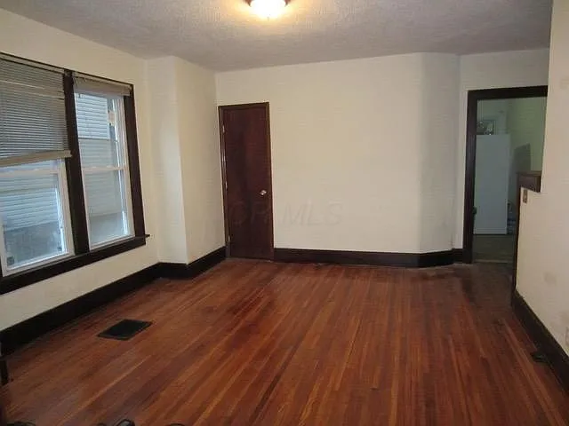 4 bed, 1500 sqft, $1,499 — Photo 3