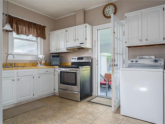5th image of 1820 Swarthmore St
