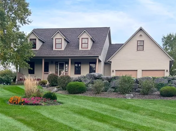 1022 Wheatfield Way, Camillus, NY 13031