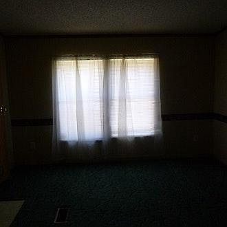 3rd image of 102 S Oak St