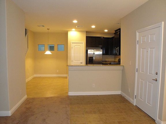 5th image of 9584 Greensburg Ave
