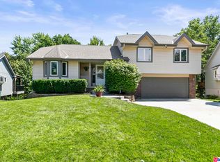 3969 S 153rd Cir, Omaha, NE 68144